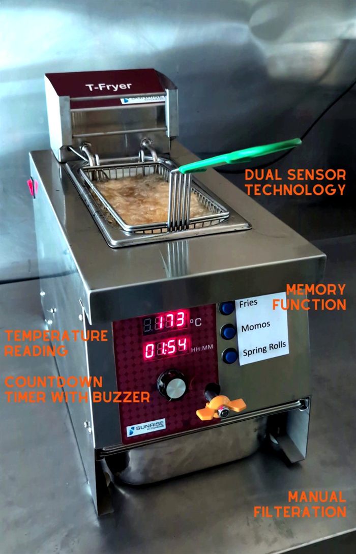 Total Fryer key features: dual sensor technology, memory function presets for fries, momos and spring rolls, temperature reading, countdown timer with buzzer and manual oil filtration